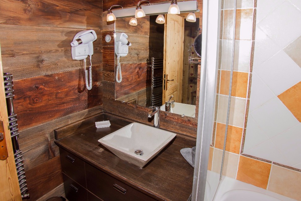 salle de bain savoyarde